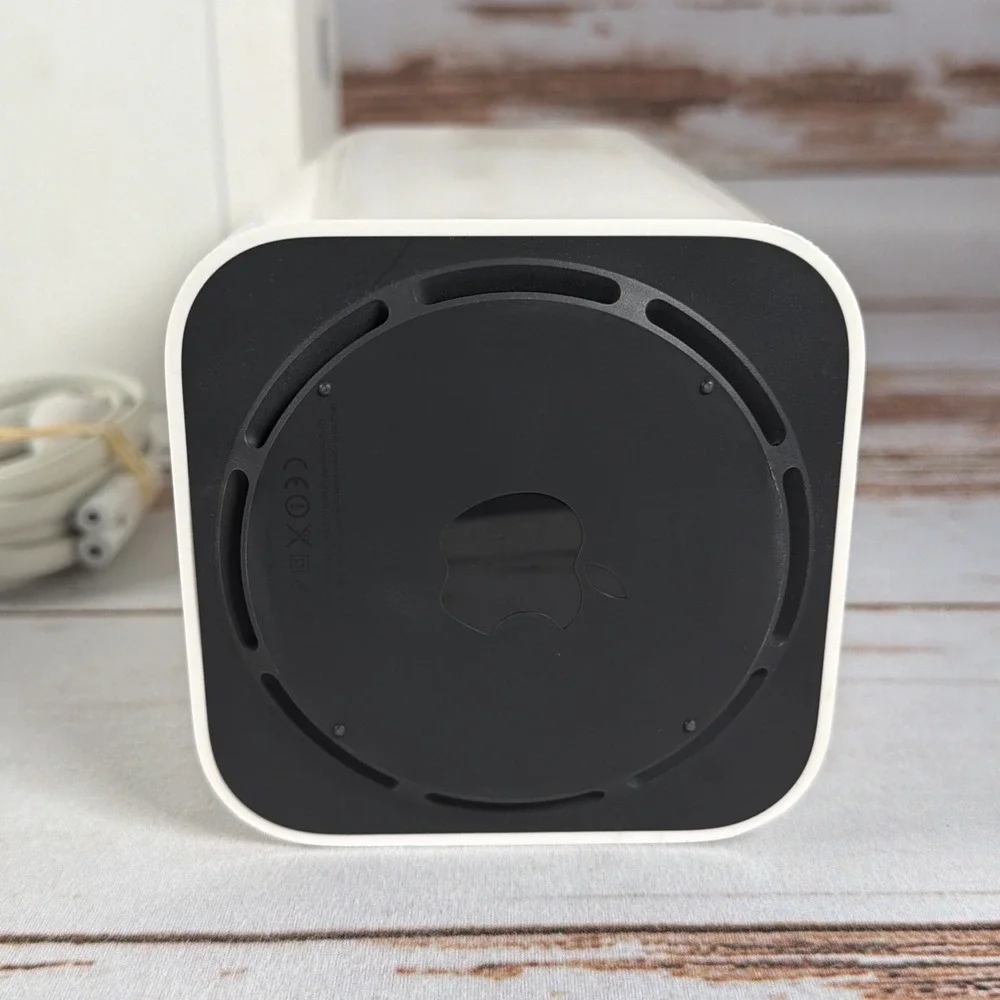 Apple AirPort Time Capsule 5th Gen 2TB ME177LL/A Wi-Fi Base Station
